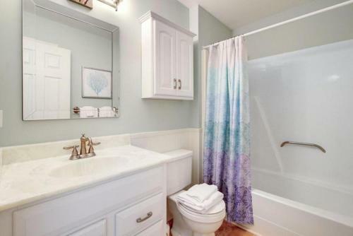 3 Twin Oaks Lane