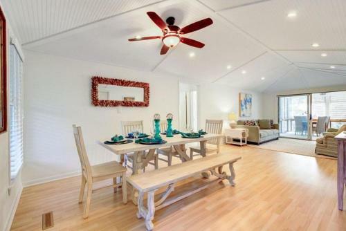 3 Twin Oaks Lane