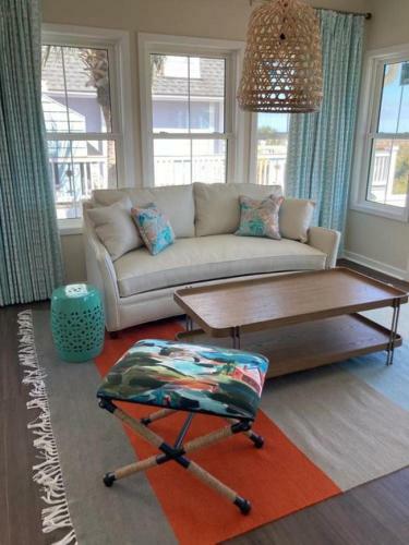 11 Surf Lane