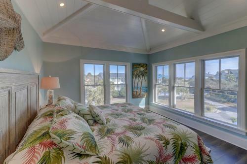 3 46th Avenue