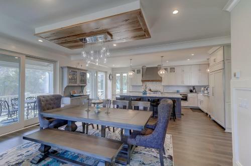 3 46th Avenue