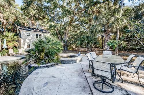 286 Forest Trail