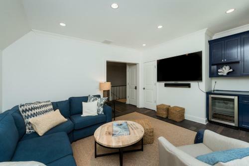 165 Surfsong Road
