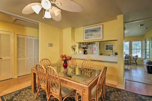 Breezy Southern Retreat With Deck - Walk To Beach!