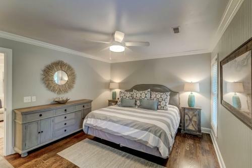 35 Twin Oaks