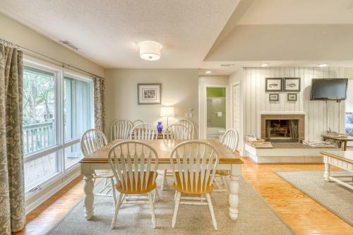 1038 Sparrow Pond