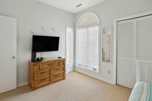 4504 Parkside Villa