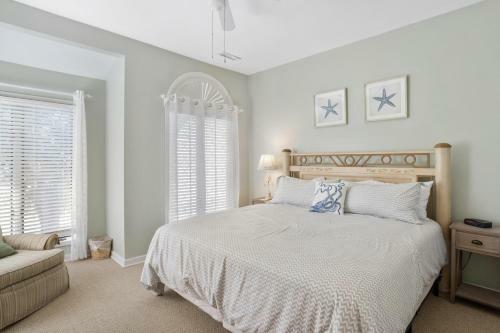 4504 Parkside Villa