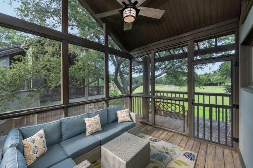4504 Parkside Villa