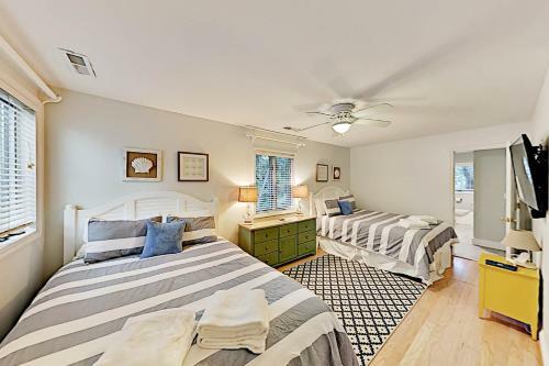 Wild Dunes Estate With Private Pool -steps To Beach Home