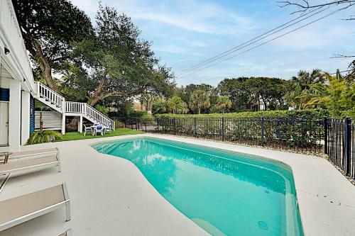Wild Dunes Estate With Private Pool -steps To Beach Home