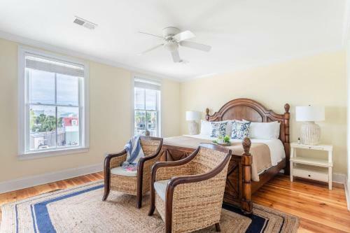 Sand Dune & Sea Shell - 2 Home Rental W 12 Brs