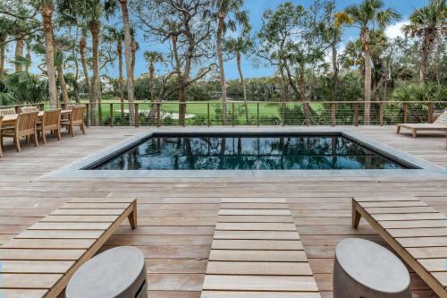 1 Nicklaus Lane