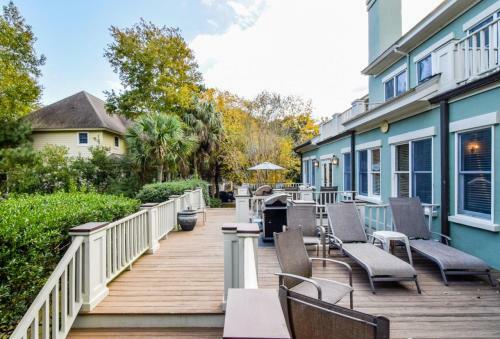 21 Ocean Green Drive