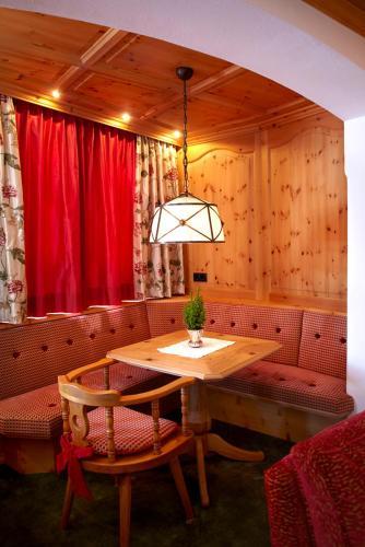 Sporthotel Lor�nser