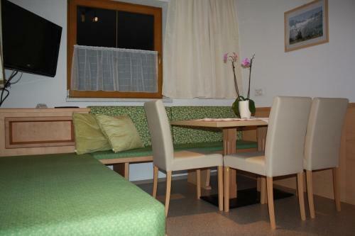 Apartamento Ferienwohnungen Kr�ll