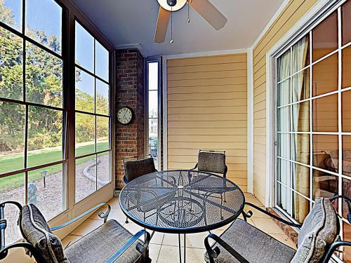 Apartamento Exclusive Greenbriar Condo With Golf & Beach Shuttle Condo