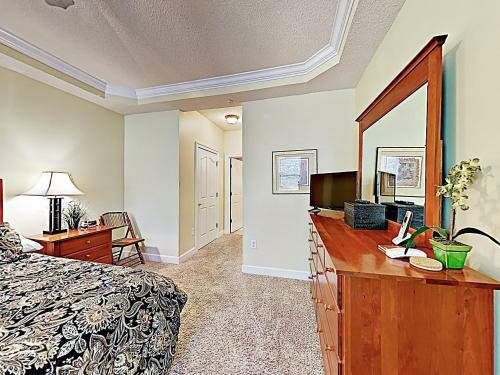 Apartamento Exclusive Greenbriar Condo With Golf & Beach Shuttle Condo
