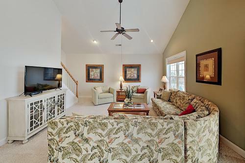 New Listing! Oceanside Village Beach Home With Pool Home