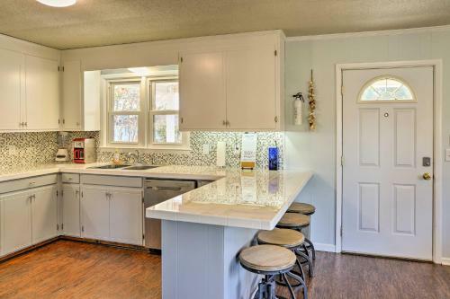 Canalfront Surfside Beach Home - Walk To Beach!