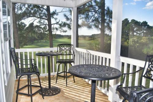 Apartamento 6000 Windsor Green Way 301 Condo
