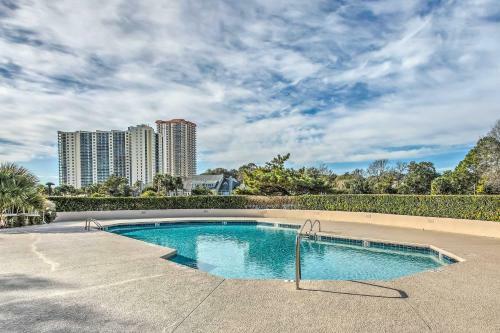Apartamento Beautiful Lakefront Condo - 5 Min Walk To Beach!