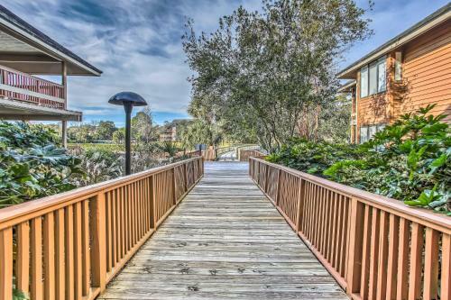 Apartamento Beautiful Lakefront Condo - 5 Min Walk To Beach!