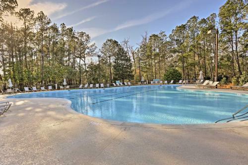 Apartamento Golfers Retreat In Tidewater With Pool Access!