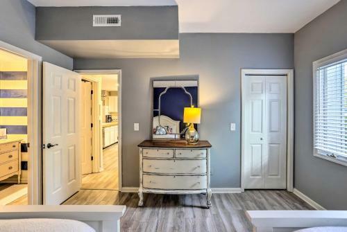 Apartamento Charming Condo - 3 Miles To Cherry Grove Beach!
