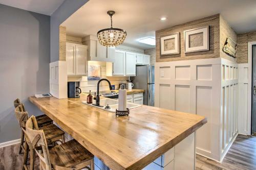 Apartamento Charming Condo - 3 Miles To Cherry Grove Beach!