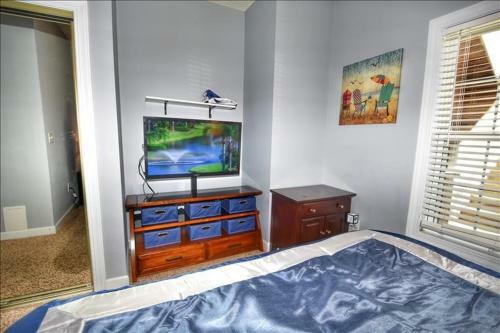 415 River Crossing Home