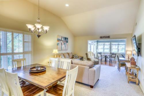 445 Golf Shores