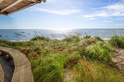 445 Golf Shores