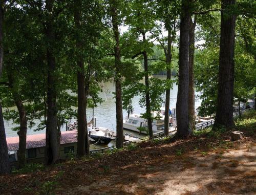 Lake Cabin Resort On Lake Marion In Santee