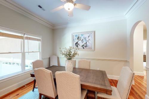 3074 Baywood