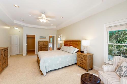 3074 Baywood