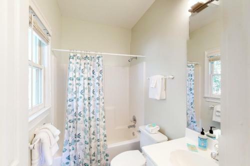 3074 Baywood