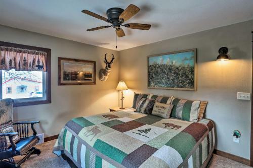Cozy Custer Cottage With Deck Walk To Shops And Food!