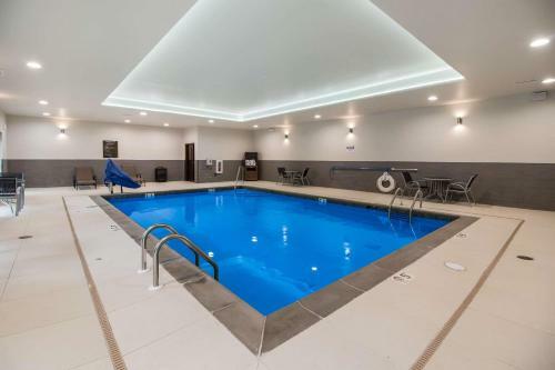 Hotel Comfort Suites