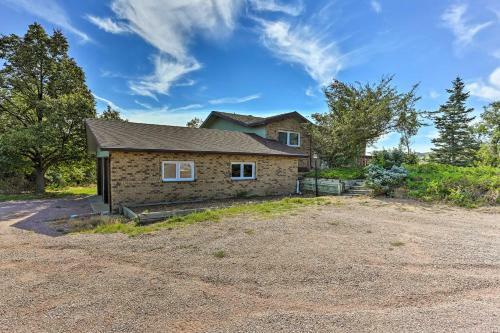Rapid City House With Deck On Private 150-acre Estate