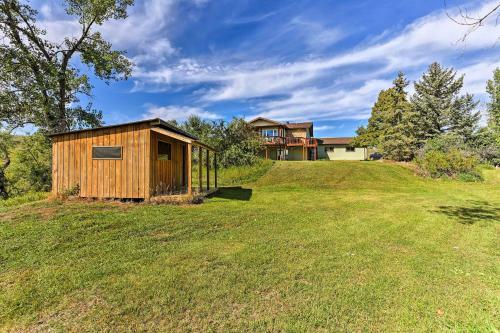 Rapid City House With Deck On Private 150-acre Estate