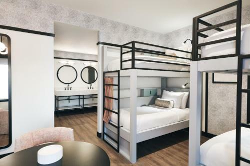Kinley Chattanooga Southside, A Tribute Portfolio Hotel