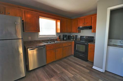 Beautiful Cul-de-sac Home!!! With A Fenced In Yard!