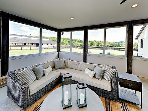 New Listing! Stunning Ranch Home On 10-acre Farm Home