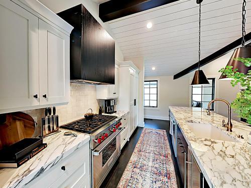 New Listing! Stunning Ranch Home On 10-acre Farm Home