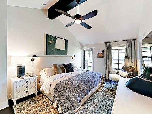 New Listing! Stunning Ranch Home On 10-acre Farm Home
