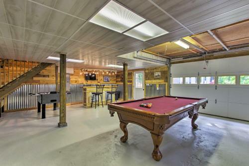 Cosby Cabin With 2 Porches, Deck And Game Room!