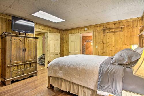 Couples Cabin Great Smoky Arts And Crafts Community