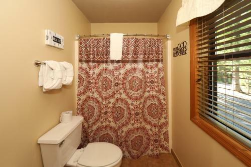 529 Reba Cabin
