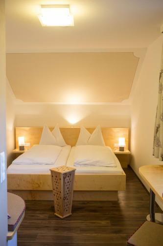 Hostal Gasthof Post